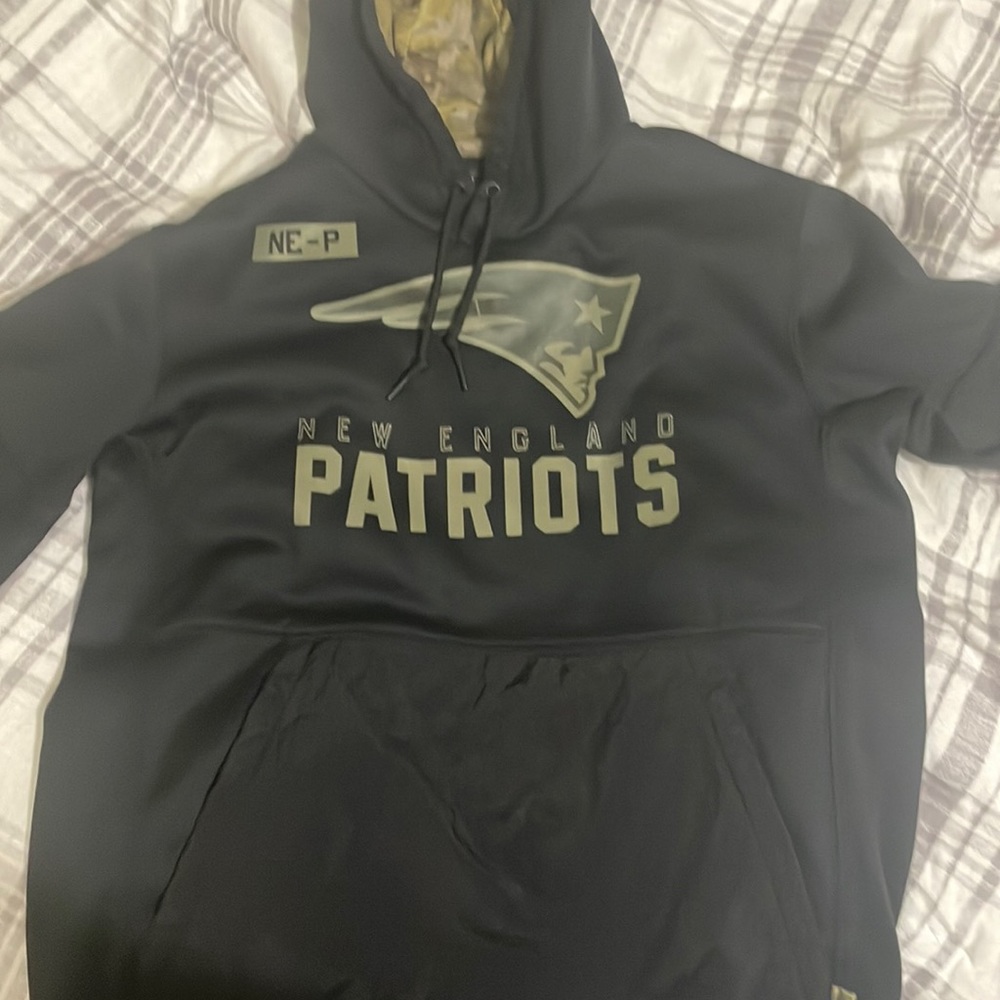Salute To Service Patriots Hoodie